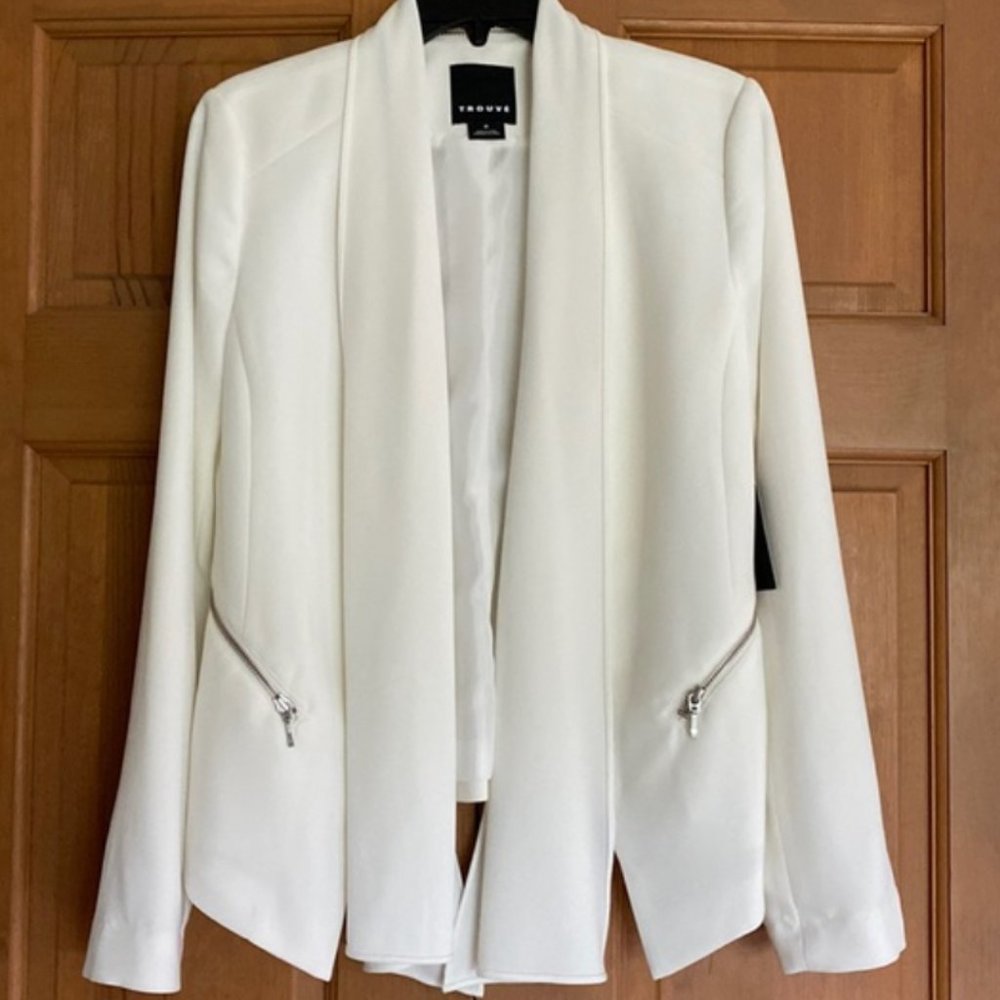 NWT - White Trouvé Blazer - Size S
